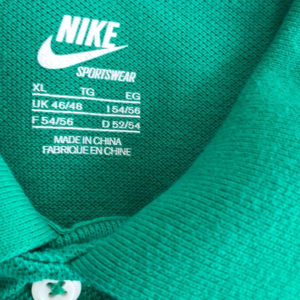 Nike Sportswear Polo Size XL
